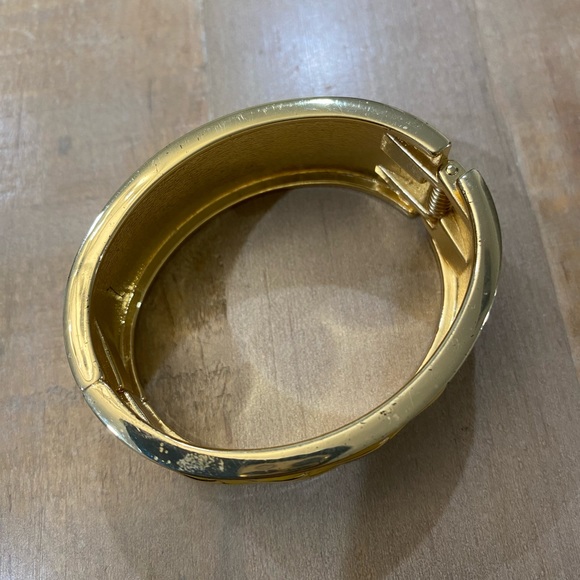 Yellow Gold Tone Bangle bracelet Link Chain Design cuff - Picture 5 of 11